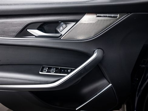 Used 2021 Jaguar F-PACE S image 16