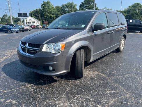 Used 2019 Dodge Grand Caravan SXT FWD image 5