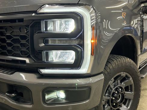 Used 2024 Ford F250 Lariat w/ Lariat Ultimate Package image 18