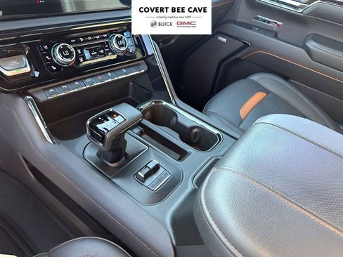 Used 2024 GMC Sierra 1500 AT4 w/ Technology Package image 38