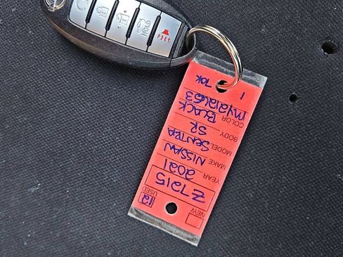 Used 2021 Nissan Sentra SR FWD image 27