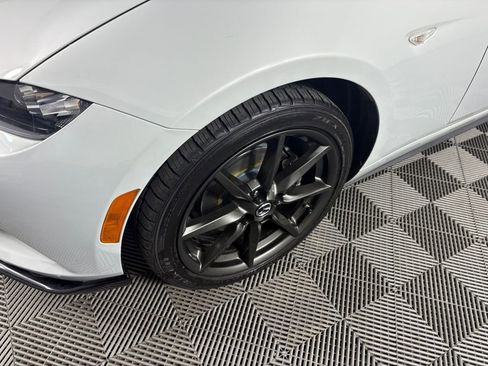 Used 2018 MAZDA MX-5 Miata Club image 10