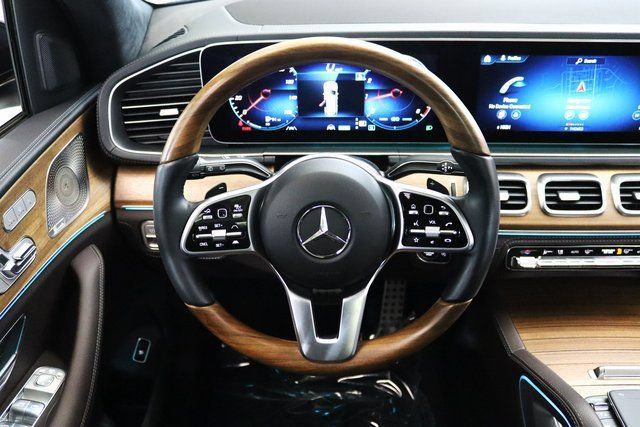 Used 2022 Mercedes-Benz GLS 580 4MATIC image 5