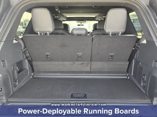 New 2027 Lincoln Navigator Reserve w/ Jet Appearance Package AWD/4WD image 15