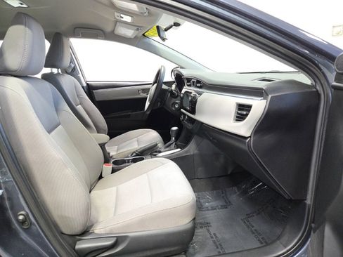 Used 2015 Toyota Corolla LE image 10
