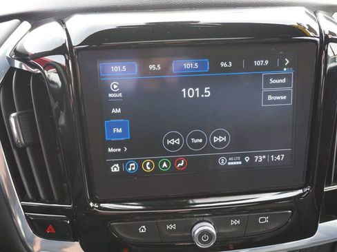 Used 2023 Chevrolet Traverse Premier image 33