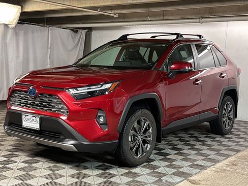 Used 2023 Toyota RAV4 Limited image 2