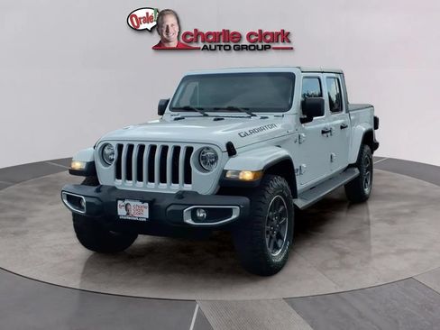 Used 2020 Jeep Gladiator Overland w/ Popular Equipment Package AWD/4WD image 1