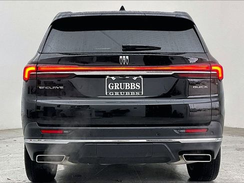 Used 2025 Buick Enclave Preferred image 6