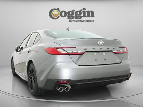 New 2026 Toyota Camry SE FWD image 12