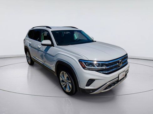 Used 2022 Volkswagen Atlas SE FWD image 2