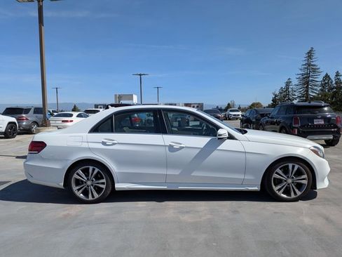 Used 2015 Mercedes-Benz E 350 Sedan image 4
