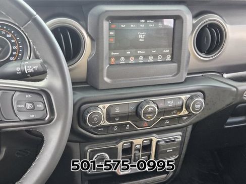 Used 2023 Jeep Gladiator Sport AWD/4WD image 26
