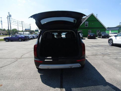 Used 2021 Kia Telluride LX AWD/4WD image 7