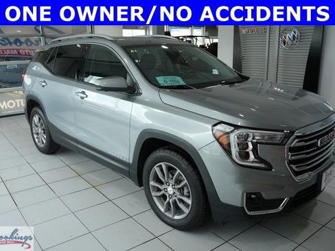 Used 2023 GMC Terrain SLT w/ Tech Package image 1