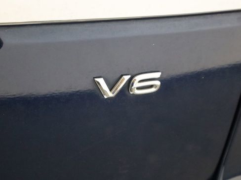 Used 2018 Volkswagen Atlas SEL FWD image 48