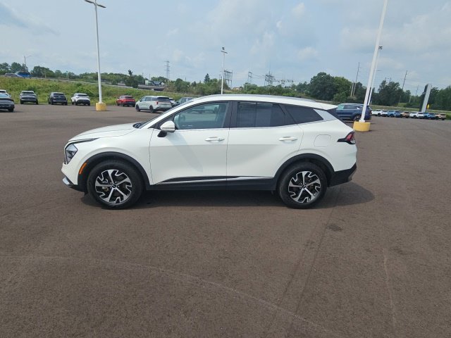 Used 2023 Kia Sportage EX AWD/4WD image 5