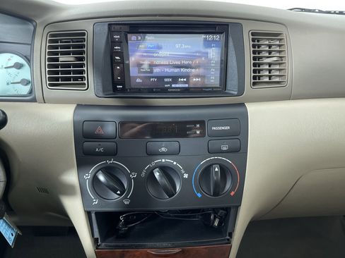 Used 2004 Toyota Corolla LE image 17