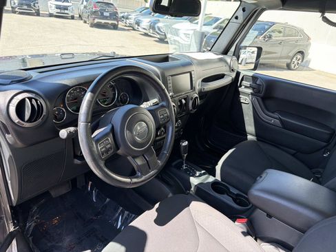 Used 2016 Jeep Wrangler Sport w/ Quick Order Package 24S AWD/4WD image 7