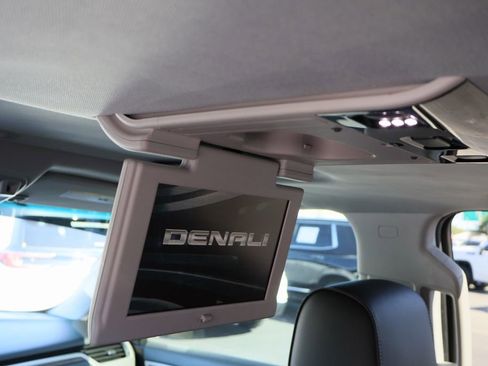 Used 2018 GMC Yukon XL Denali w/ Open Road Package image 26
