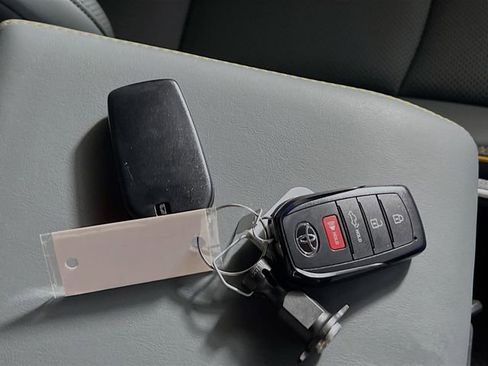 New 2025 Toyota Tacoma 4x4 Double Cab Hybrid image 31