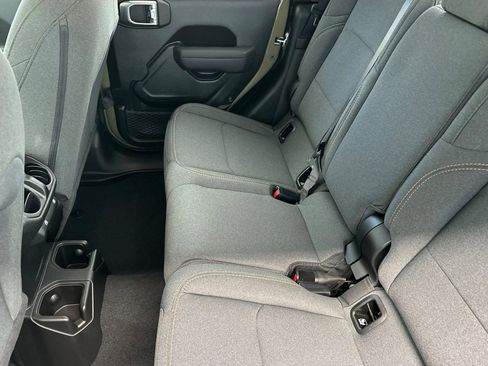 New 2026 Jeep Gladiator Sport image 9