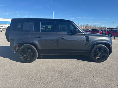 Used 2025 Land Rover Defender 110 V8 image 6