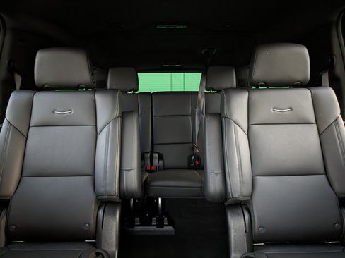 Used 2021 Cadillac Escalade ESV Luxury image 33