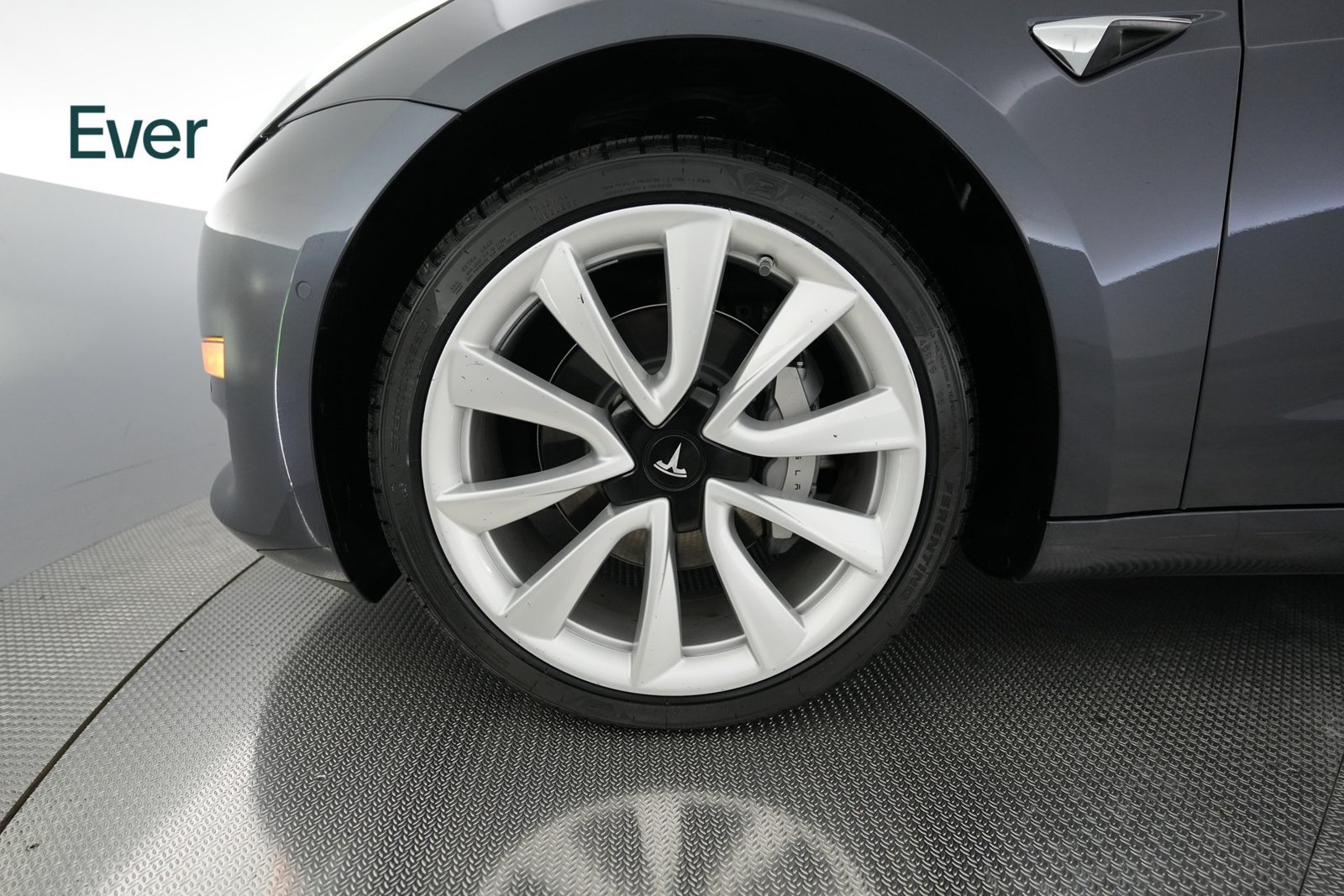 Used 2018 Tesla Model 3 Long Range RWD image 19