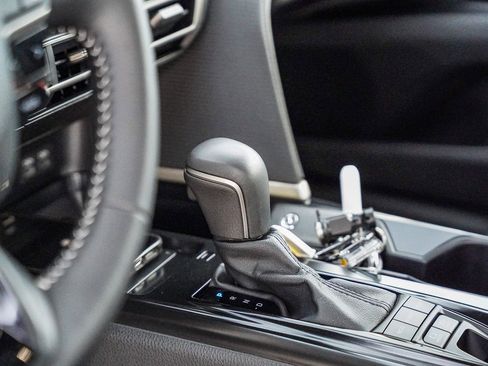 Certified 2025 Toyota Camry SE image 22