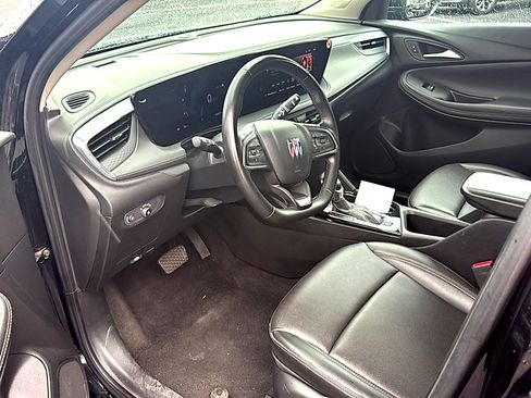 Used 2024 Buick Encore GX Sport Touring AWD/4WD image 6