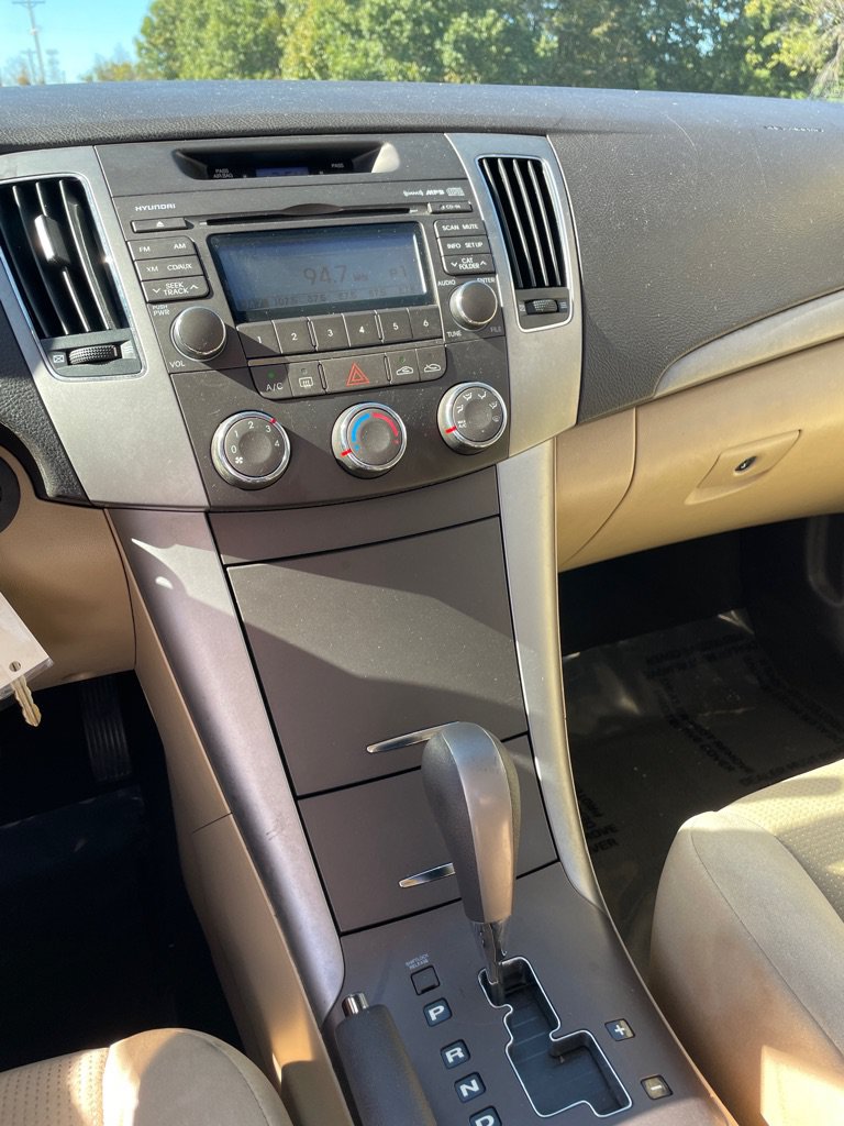 Used 2009 Hyundai Sonata GLS FWD image 13