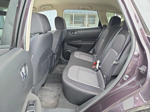Used 2013 Nissan Rogue SV AWD/4WD image 11