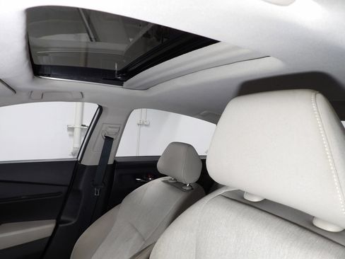 Used 2023 Honda Accord EX image 12