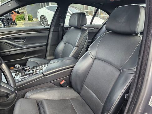 Used 2015 BMW 550i xDrive Sedan image 23