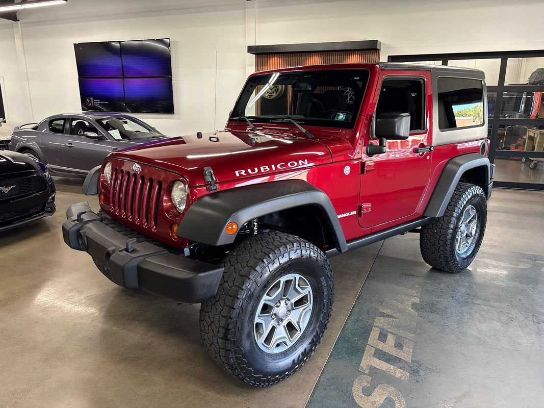 Used 2013 Jeep Wrangler Rubicon w/ PWR Convenience Group AWD/4WD image 3