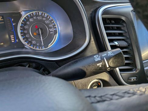 Used 2016 Chrysler 200 Limited w/ Anniversary Edition image 40