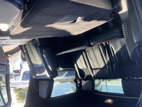 Used 2016 Lincoln Navigator Select image 21