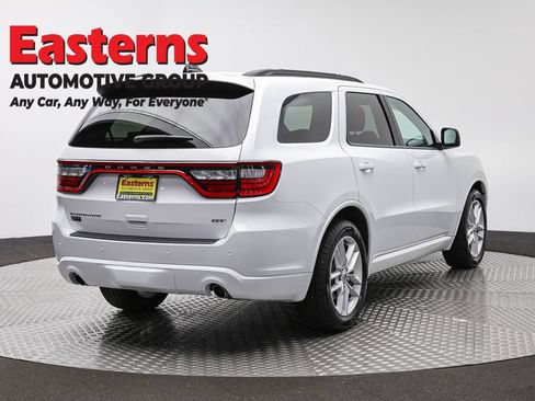 Used 2024 Dodge Durango GT RWD image 5
