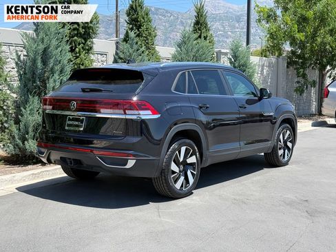 Used 2025 Volkswagen Atlas Cross Sport SE AWD/4WD image 8
