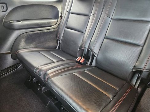 Used 2023 Dodge Durango GT image 13