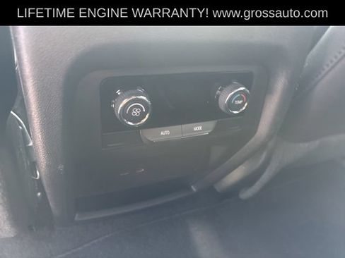 Used 2026 Chevrolet Traverse LT AWD/4WD image 21