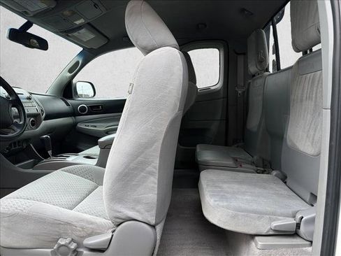 Used 2011 Toyota Tacoma 2WD Access Cab image 21