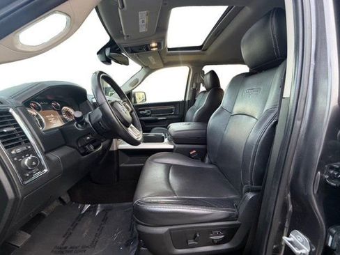 Used 2017 RAM 1500 Laramie w/ Convenience Group image 14