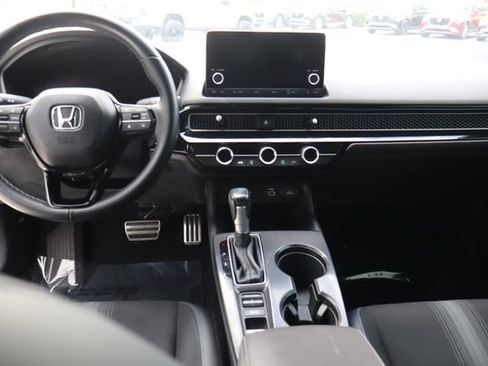 Used 2023 Honda Civic Sport image 29