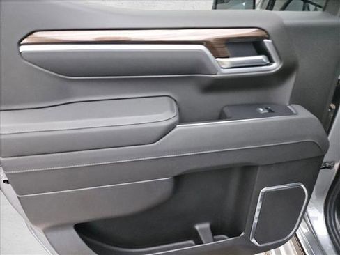 Used 2026 Chevrolet Silverado 1500 LT RWD image 11