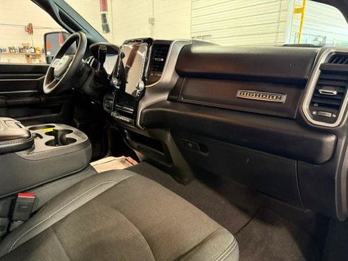 Certified 2025 RAM 2500 Big Horn AWD/4WD image 8