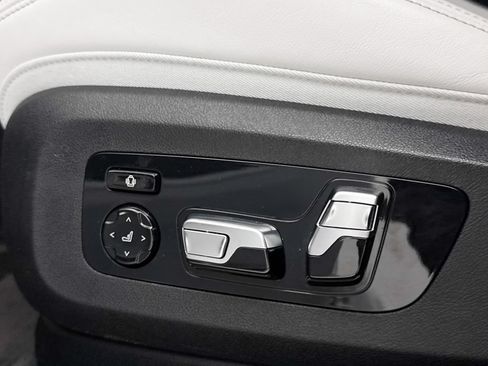 Used 2024 BMW XM AWD/4WD image 46