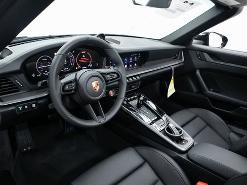 New 2026 Porsche 911 Carrera 4S image 4