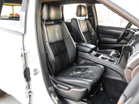 Used 2019 Jeep Grand Cherokee Altitude image 45